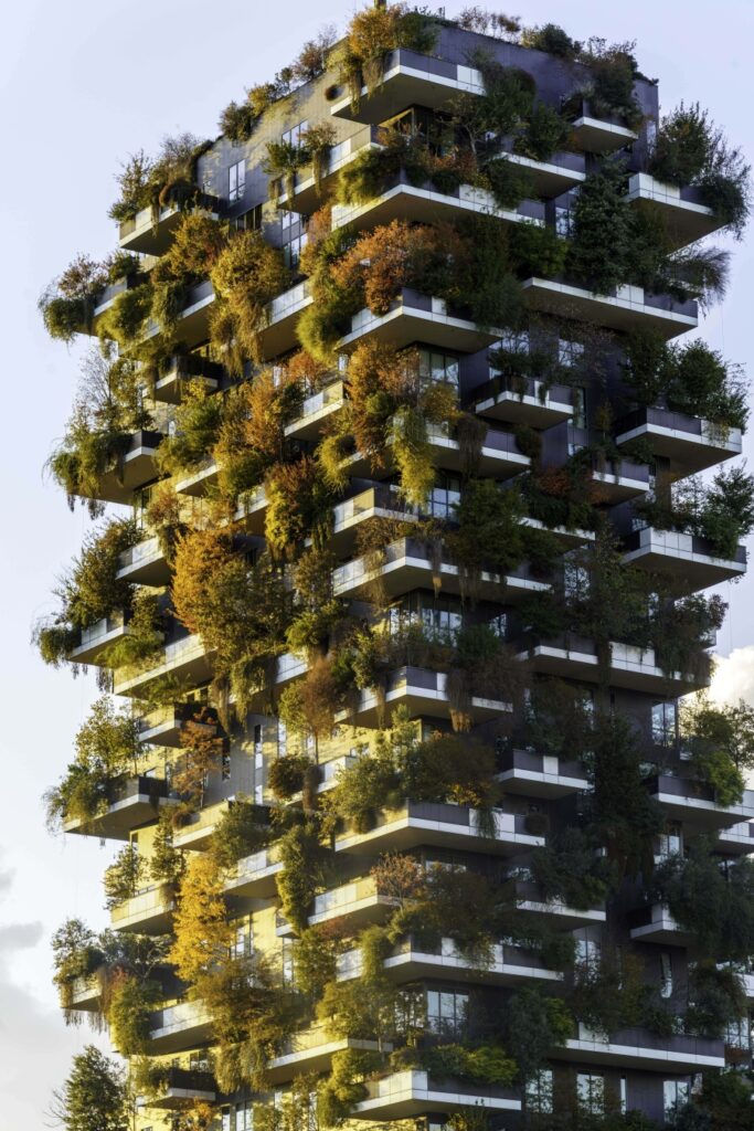 Building with high biodiversity: Bosco verticale in Milan